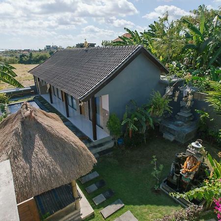 Appartamento Pluto House Canggu Esterno foto