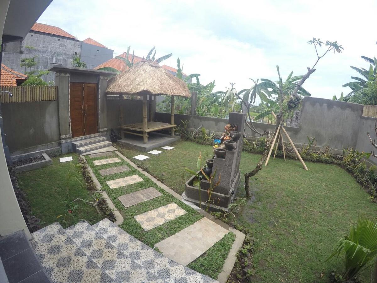 Appartamento Pluto House Canggu Esterno foto