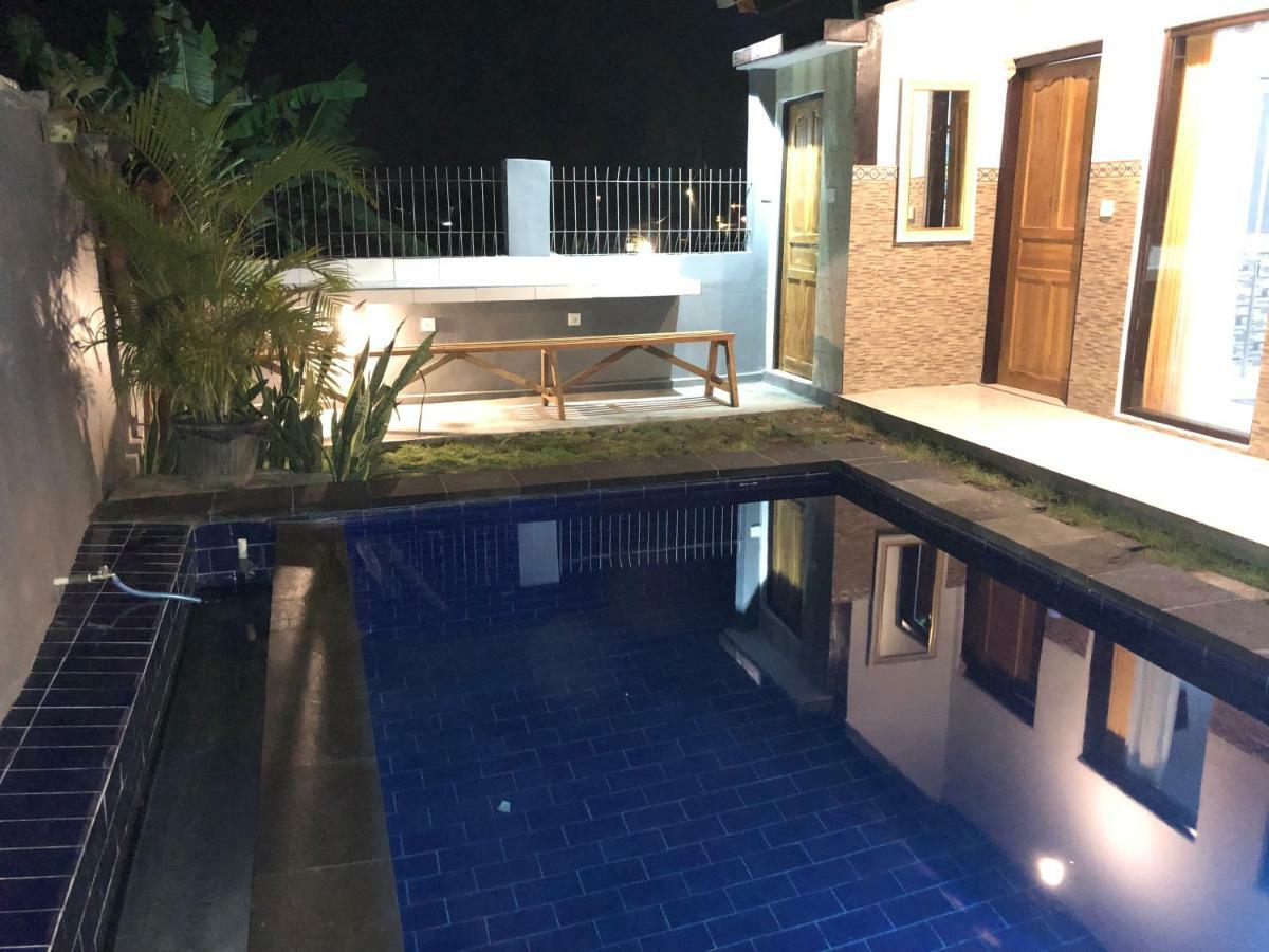 Appartamento Pluto House Canggu Esterno foto
