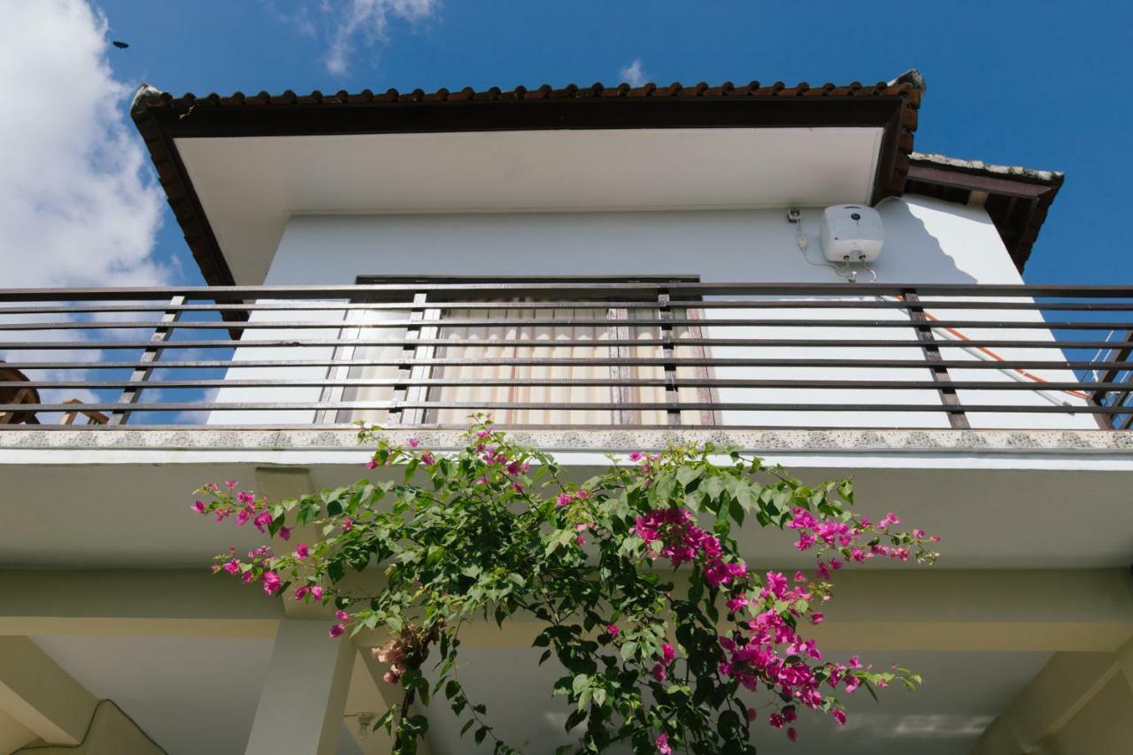 Appartamento Pluto House Canggu Esterno foto